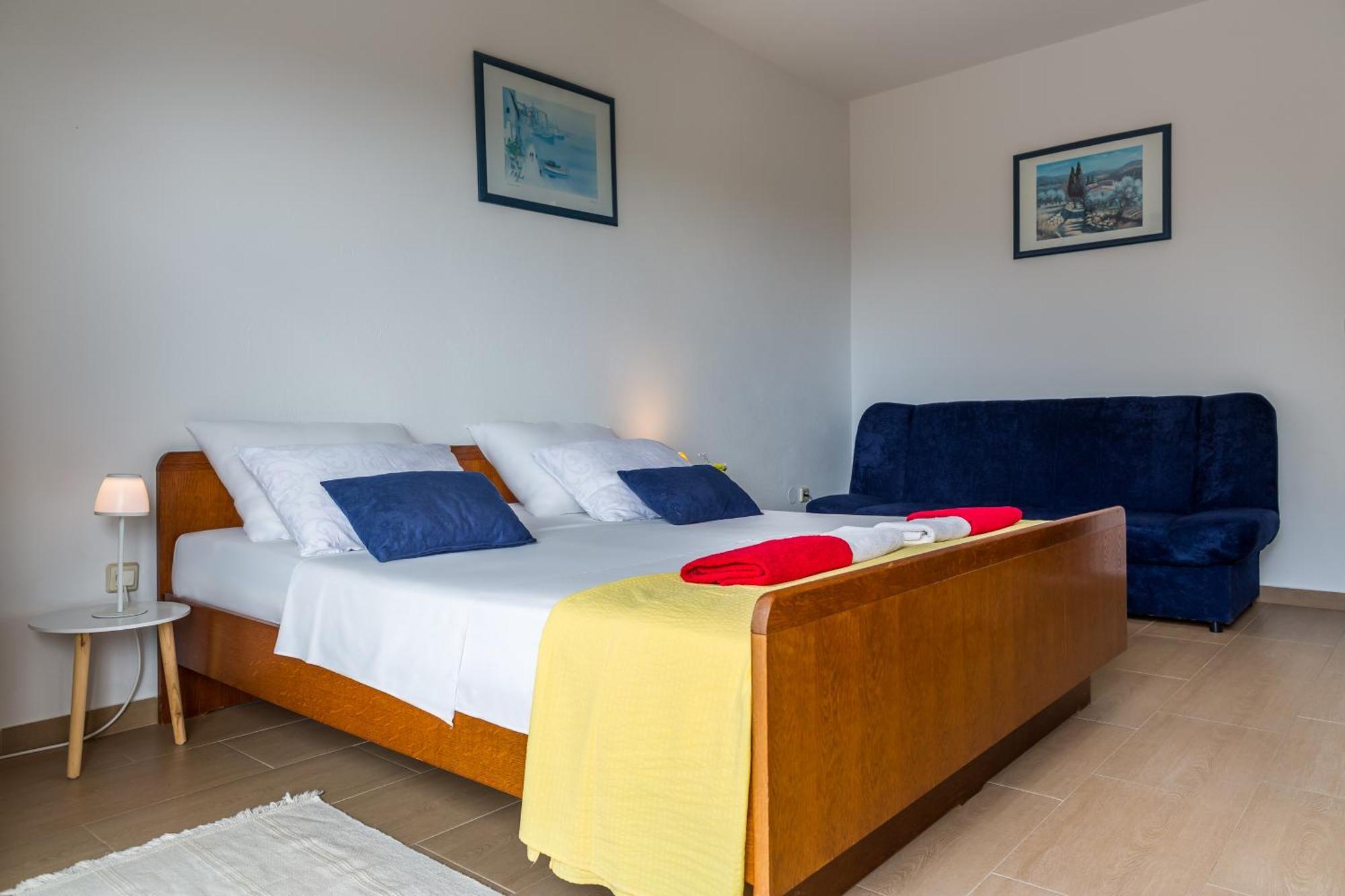Apartments Claudia Шмрика Экстерьер фото