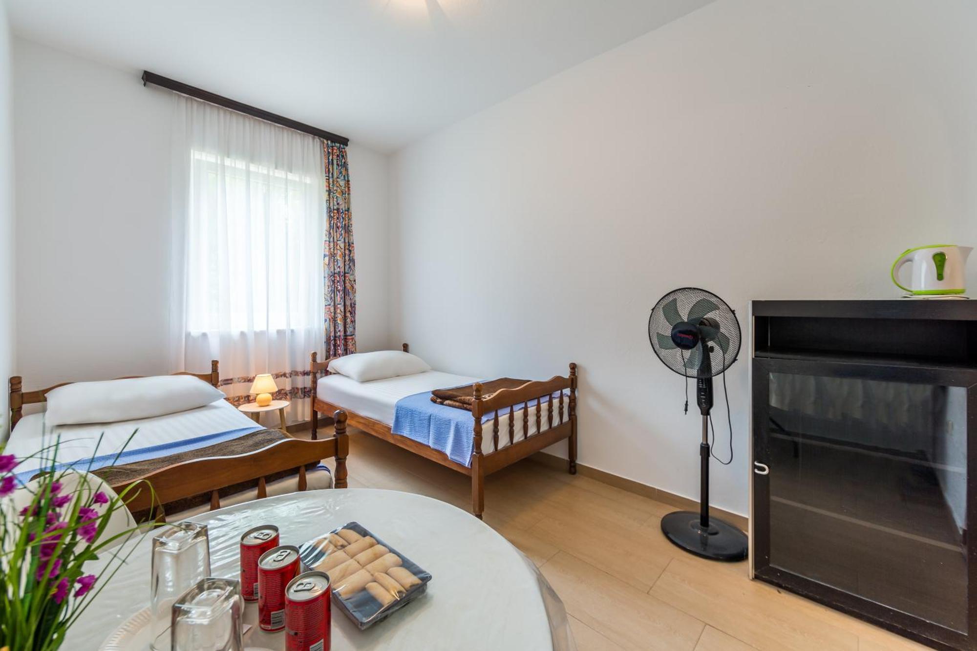 Apartments Claudia Шмрика Экстерьер фото