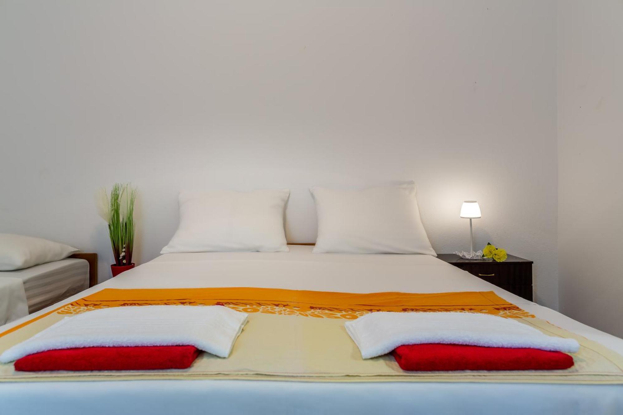 Apartments Claudia Шмрика Экстерьер фото